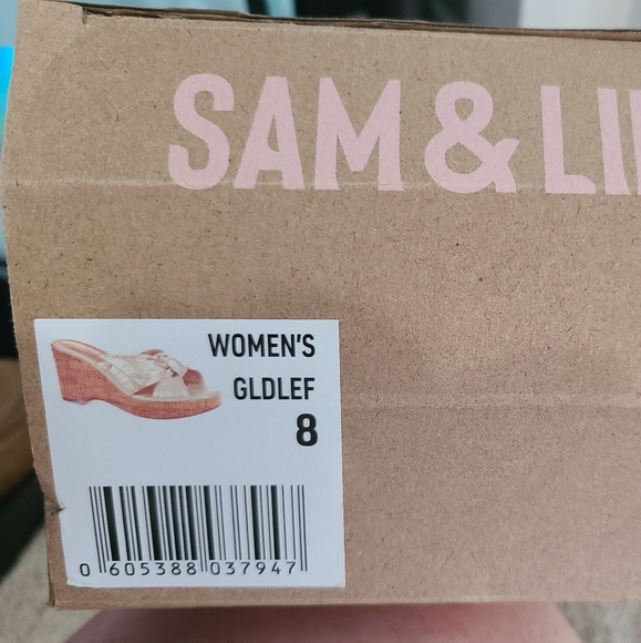 SAM & LIBBY Women's Size 8 Gold Leaf Wedges - Picture 12 of 12